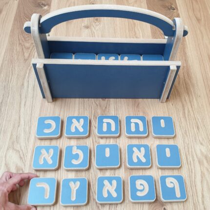 דומינו אותיות מעץ